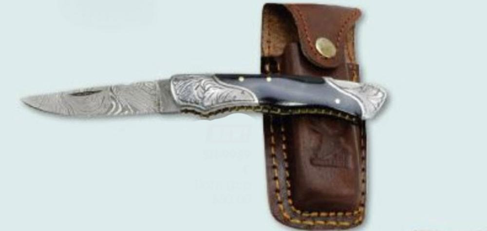 4 Inch Horn Grip Damascus Folding Knife with Leather Case